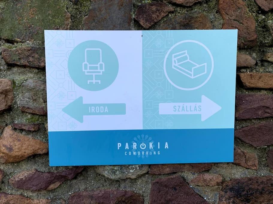 Parokia Es Coworking A Balaton Mellett Апартаменты *
